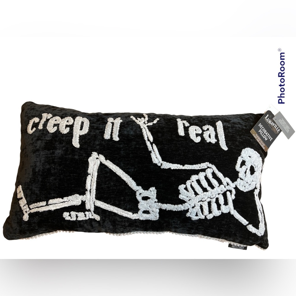 Decorative Holiday Pillow